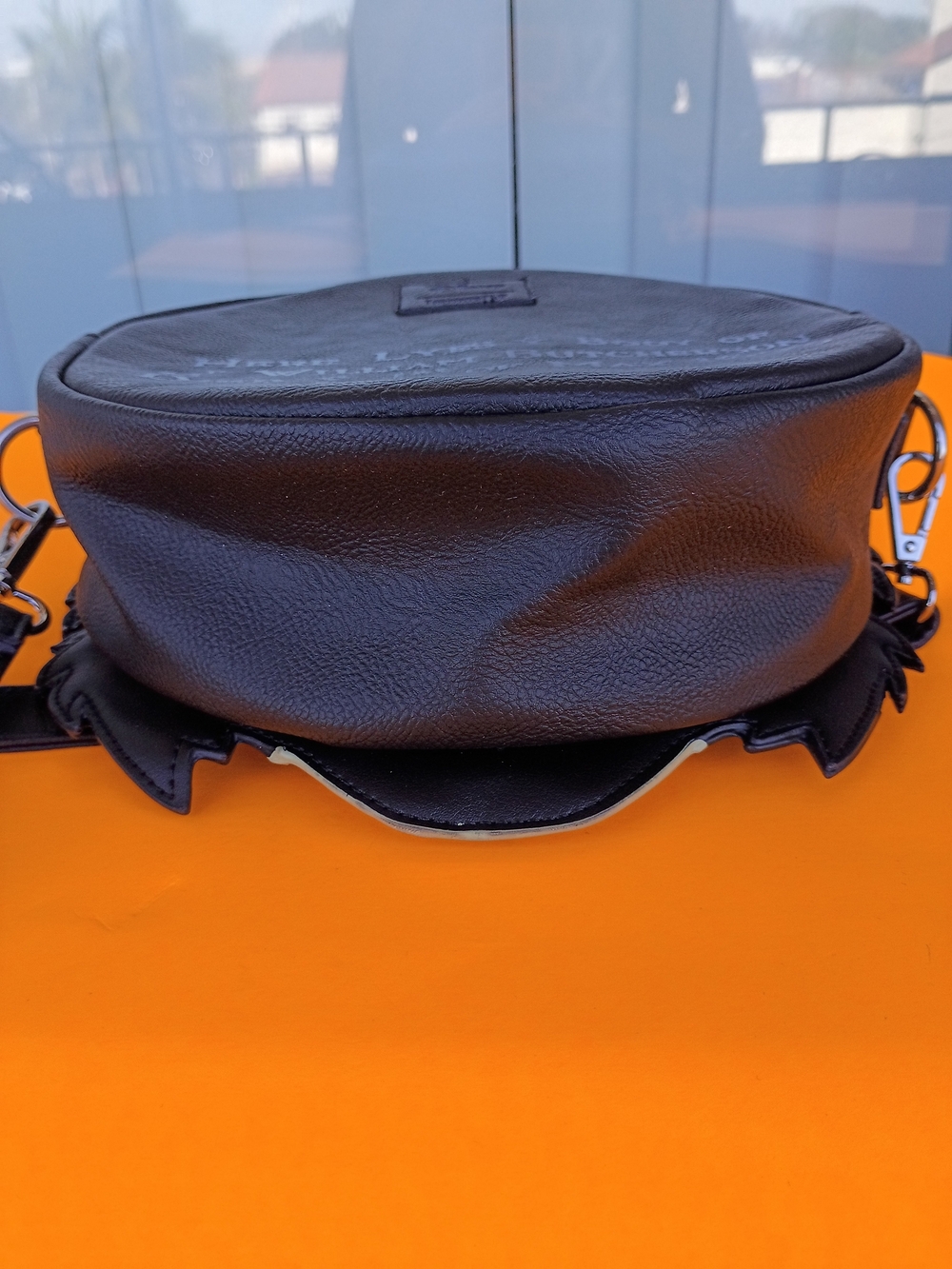 Loungefly Disney Hocus Pocus Billy Butcherson Crossbody Bag - Picture 9 of 10